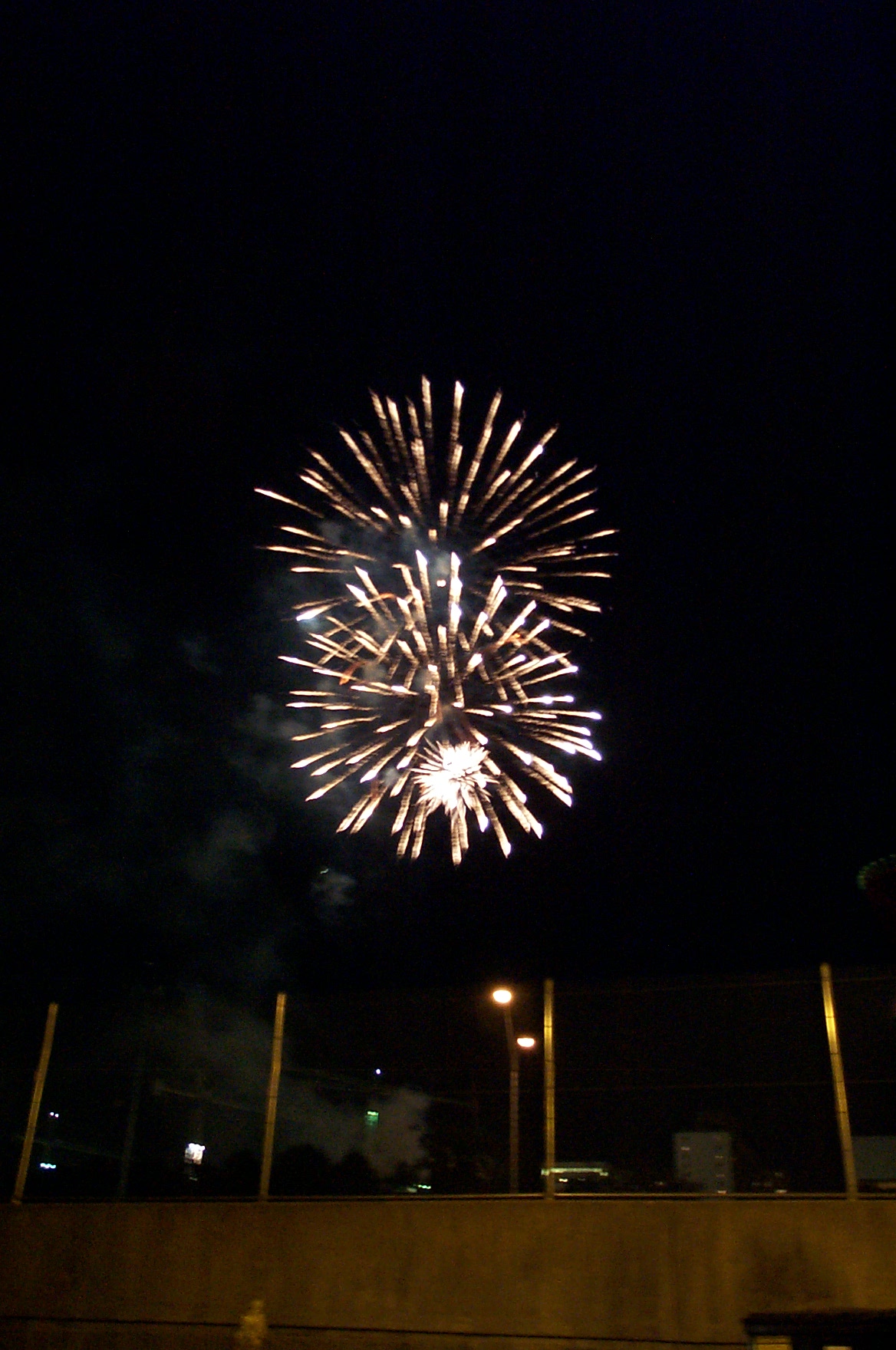 2000 10 13 Bellsouth deck fireworks random-064