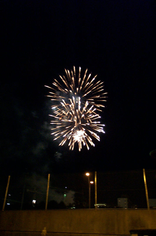 2000 10 13 Bellsouth deck fireworks random-064