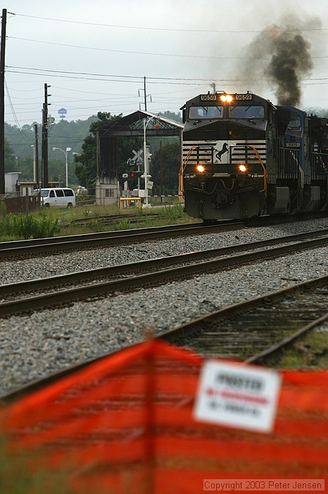 train passing before the demolition