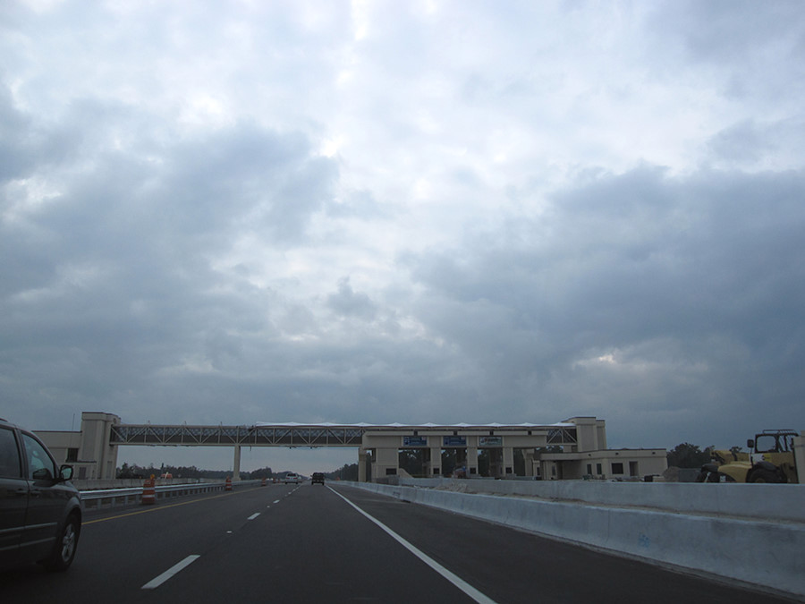 new toll plaza on 528