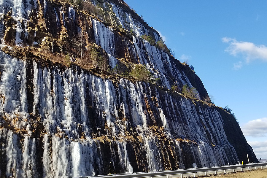 Sideling hill ice check