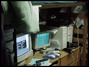 computers-under-bed