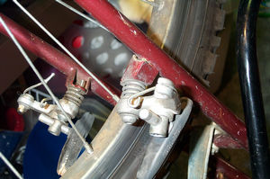 2000 10 09 Panasonic bike broken brake boss-075