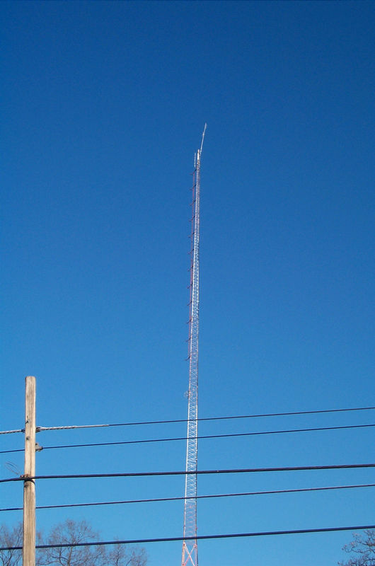 2000 12 08 WREK tower and photo playing-001