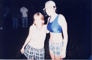 2000_Megan_Lutz_and_Jen_Brian_at_midnight_madness