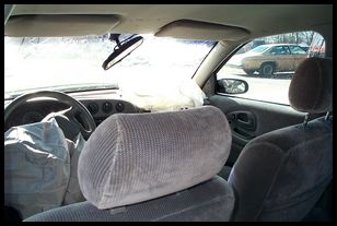1995 Chevrolet Lumina in impound lot-037