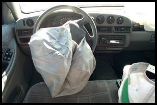 1995 Chevrolet Lumina in impound lot-043
