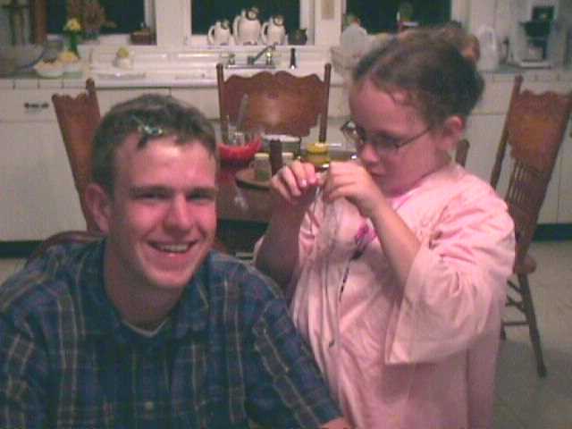 Caitlin plays hairdresser2