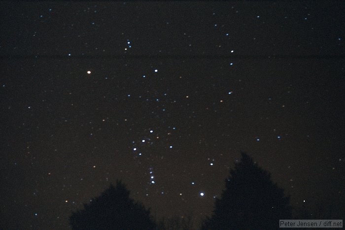 stars somewhere ~30 miles east of Brentwood, TN off of Highway 100