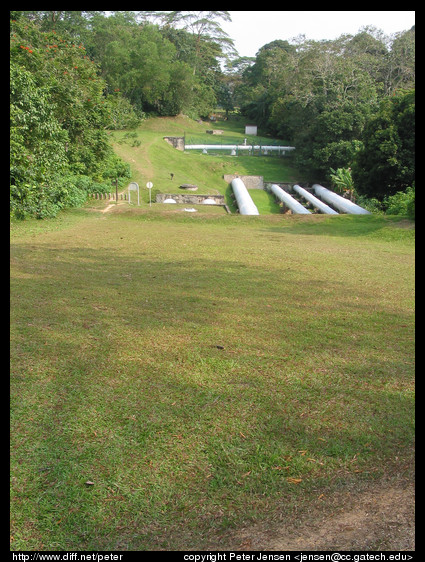 Singapore water supply lines from Malaysia