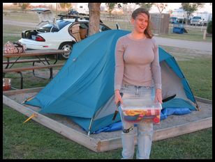 Ana, w/ the food box