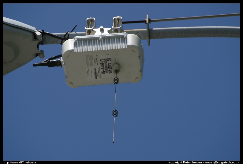 Metricom modem microcell on Scott just south of Walsh