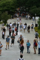 Skiles walkway at lunchtime