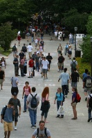 Skiles walkway at lunchtime