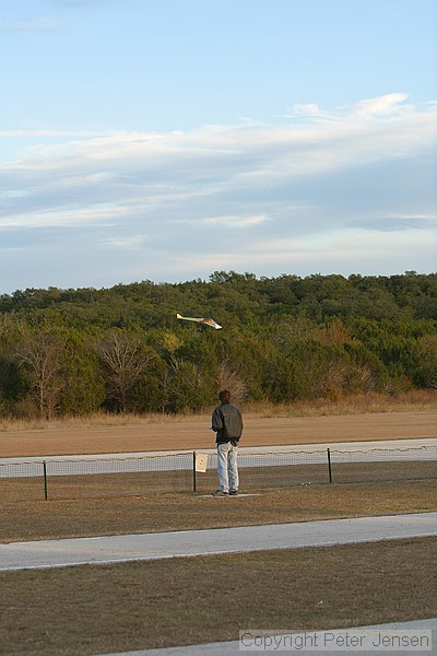 the ever-ubiquitous Zagi 400X (he had a stock Zagi 400X config with the 1700AU battery and I timed his flight at just over 9 minutes, with lots of aerobatics)