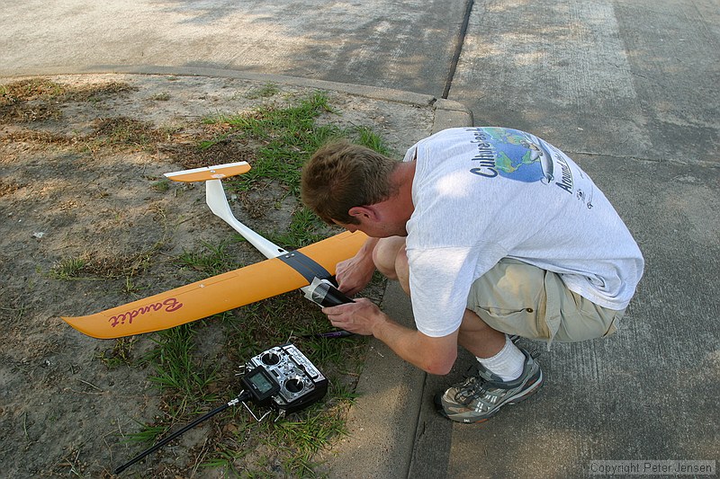 Peter fitting the last bits into the Bandit