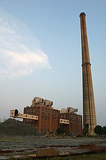 GA Power Plant Arkwright's 582' stack, one week before it will be demolished