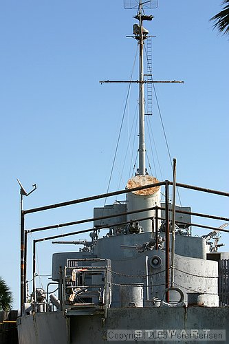 note the odd DishNetwork antenna on the stern at port