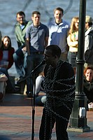 street performer on River Street