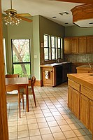 kitchen / dining room