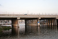 US1