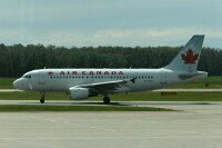 Airbus A319-114 C-FYIY at Toronto