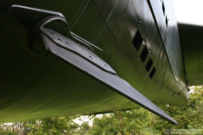 B-52 antennas