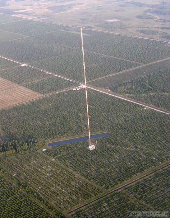 ~1600' tower as viewed from 2500'