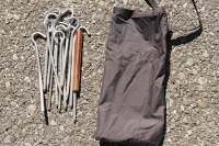 aluminum stakes, and tent splint