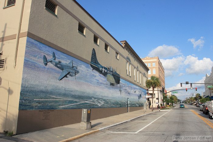 Deland mural