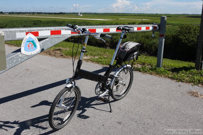 Giant Halfway bike, Florida Trail sign, and PHK VOR