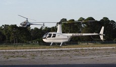 R22 does an auto while the R44 waits