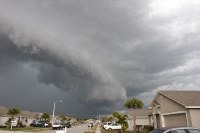 fast moving thunderstorm going east