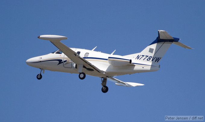locally-owned Eclipse EA500 N773VW heading backhome