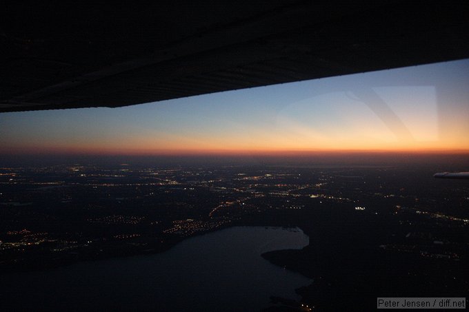 looking west out over Orlando on the slow trip back into the headwind