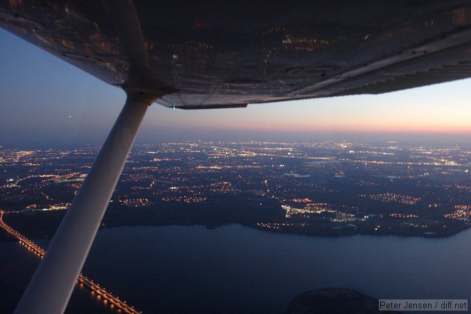 looking west out over Orlando on the slow trip back into the headwind