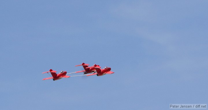 Julio's magnificent hand-made formation Mig