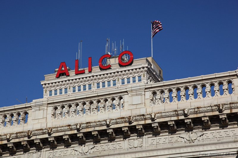 nice antenna farm up on the ALICO building