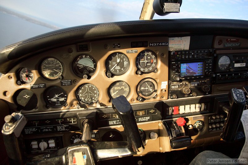 turning left base 27L in the Indian River Flying Club Archer 3744Q