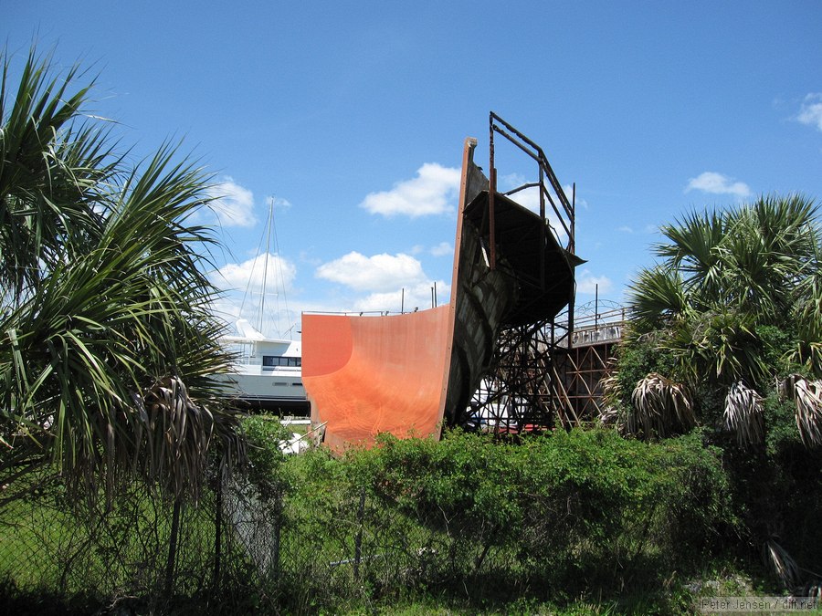 hull mold