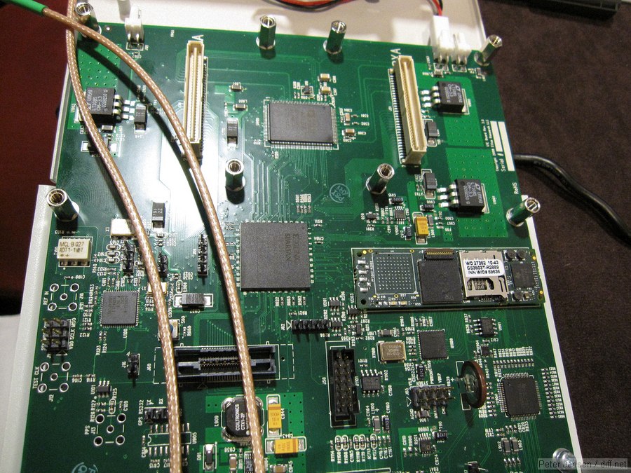 USRP E100