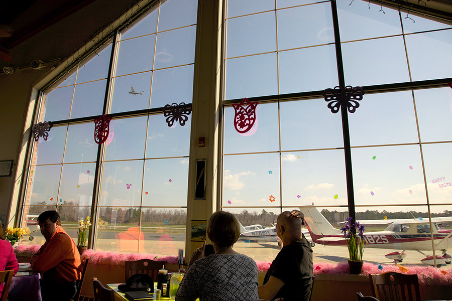 watching a Cessna depart CGE