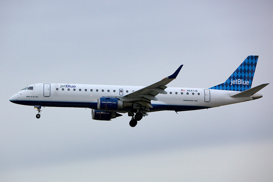 JetBlue N247JB