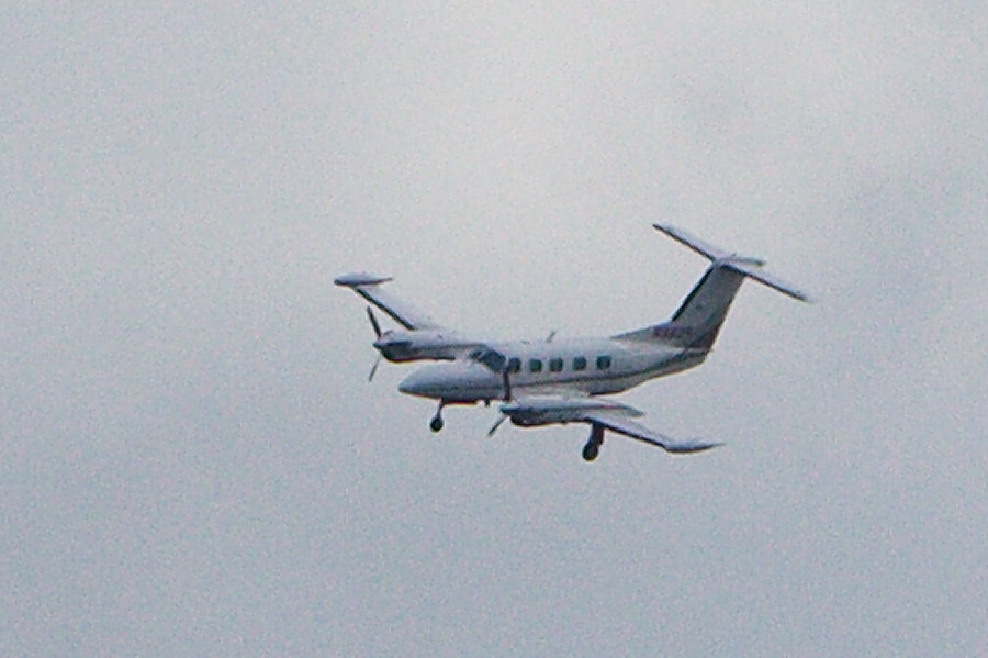 base to final for Isla Grande Airport