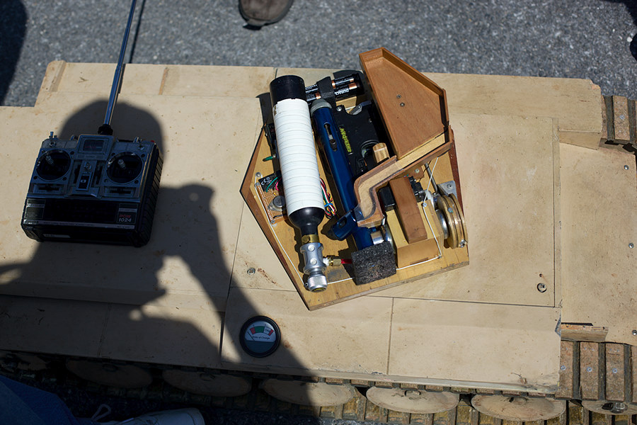 awesome home-made paintball gun