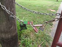 stupid lock chaining - why did they not just use chain or just connect the locks?