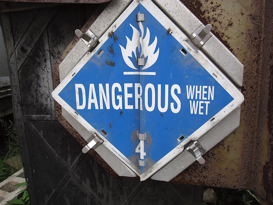 DANGEROUS WHEN WET
