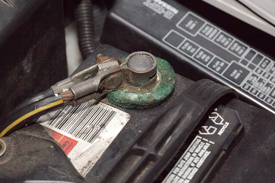 battery corrosion that does not pass the MD state inspection