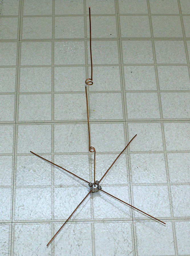 1090MHz collinear made from plans by VK4TEC
