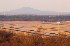 turboprop on final at Dulles